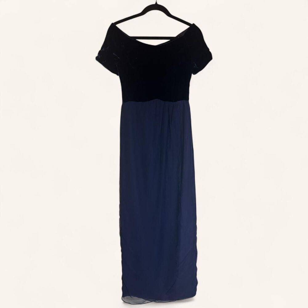 Vintage 1980s Custom Made Women's Navy Blue Velvet and Chiffon Formal Gown - XS